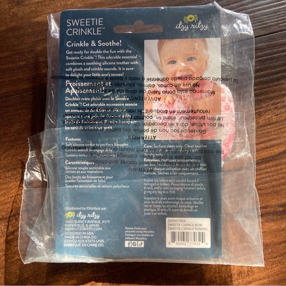 NEW Itzy Ritzy Sweetie Crinkle Bow Silicone Sensory Teether Toy - Picture 3 of 5